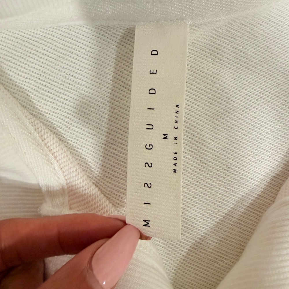 🔥NWOT Missguided  Women’s Cropped  Rugby Polo Pink & White Stripes Size M 🔥 - Picture 5 of 7